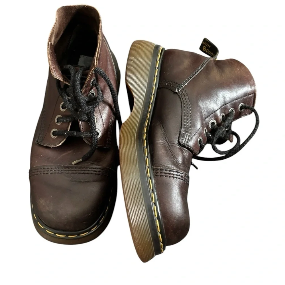 Doc Dr Martens Brown Air Wair Boots Sz Men’s 9 6 Hole Brown Made in England